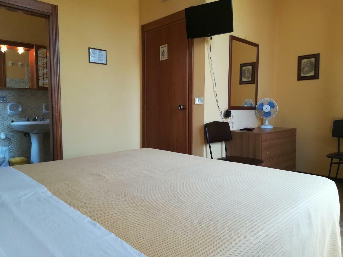 B&B Florida House Passignano sul Trasimeno Exterior photo